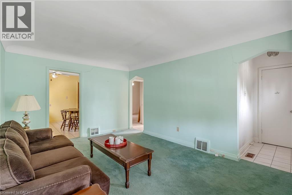 113 East 38th Street, Hamilton, Ontario  L8V 4E8 - Photo 3 - 40758539