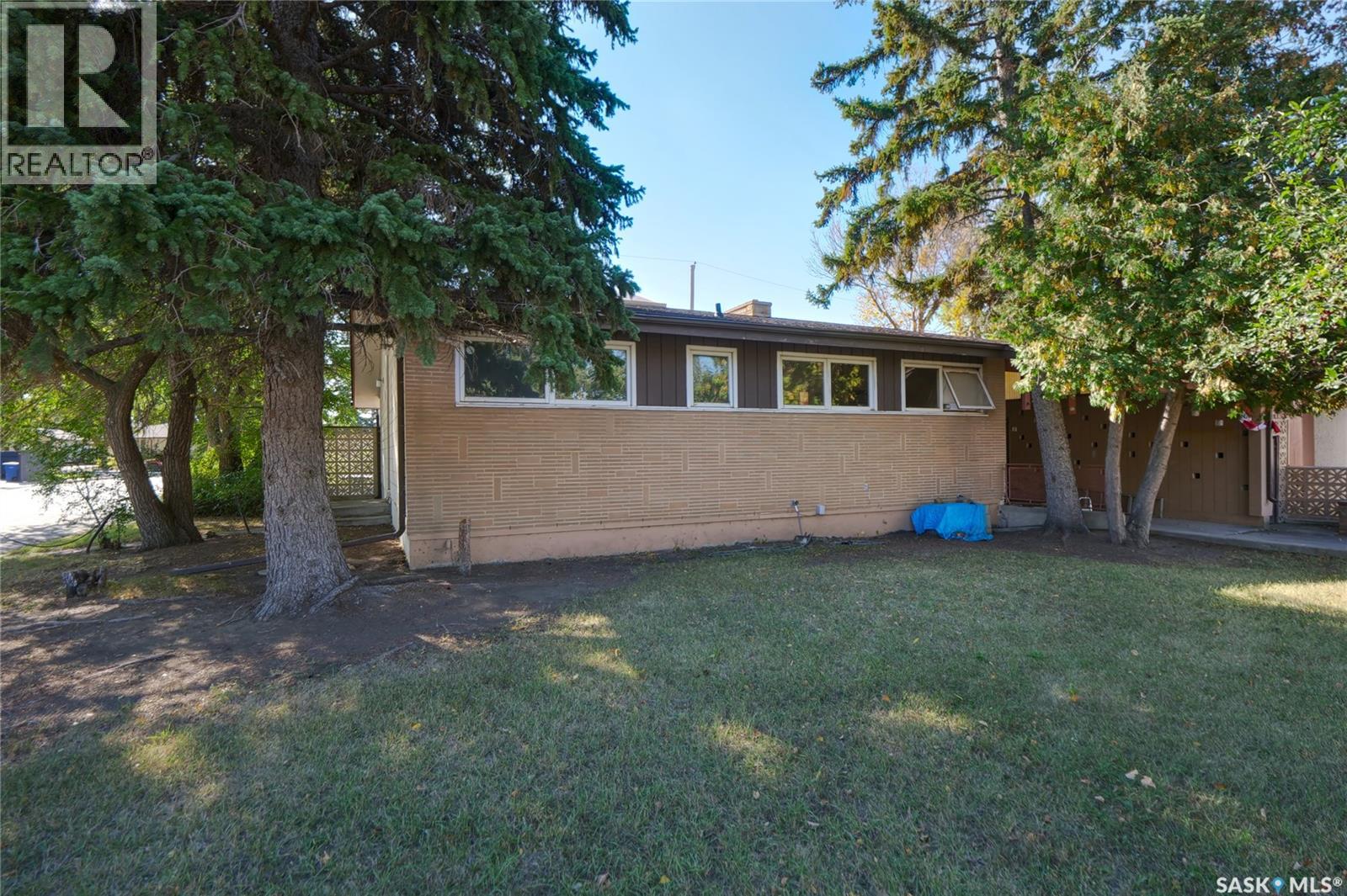 1211 Gordon Road, Moose Jaw, Saskatchewan  S6H 3E3 - Photo 34 - SK021286