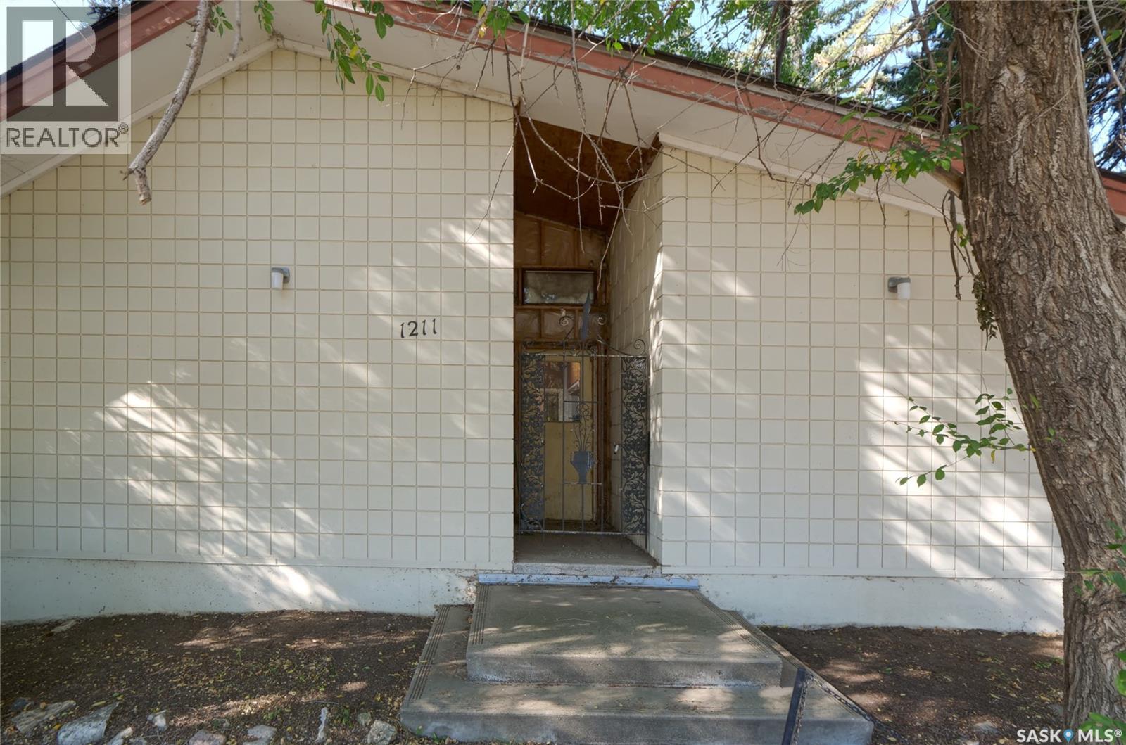 1211 Gordon Road, Moose Jaw, Saskatchewan  S6H 3E3 - Photo 33 - SK021286