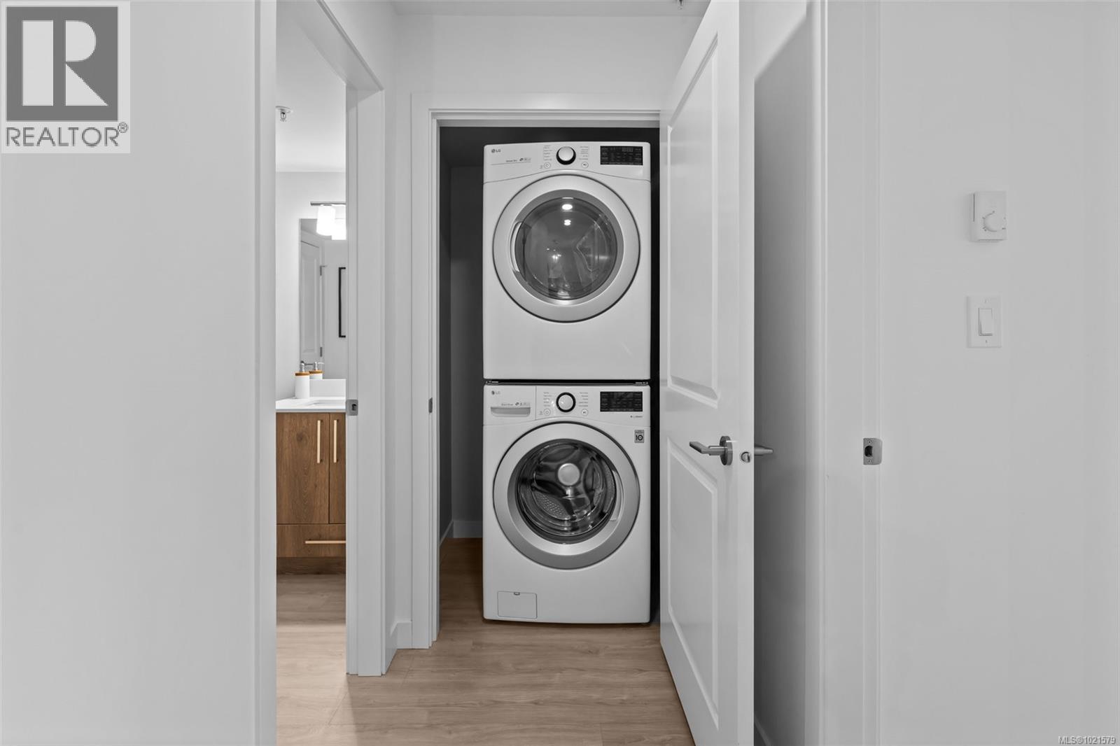 312 110 Presley Pl, View Royal, British Columbia  V9B 0Z1 - Photo 11 - 1021579