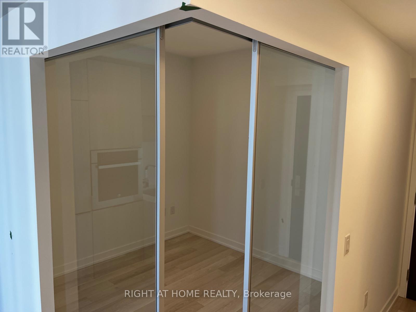 1610 - 39 Roehampton Avenue, Toronto, Ontario M4P 0G1 - Photo 8 - C12601984