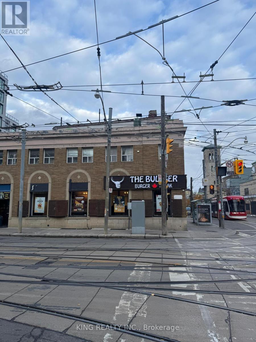 348 QUEEN STREET E, Toronto, Ontario