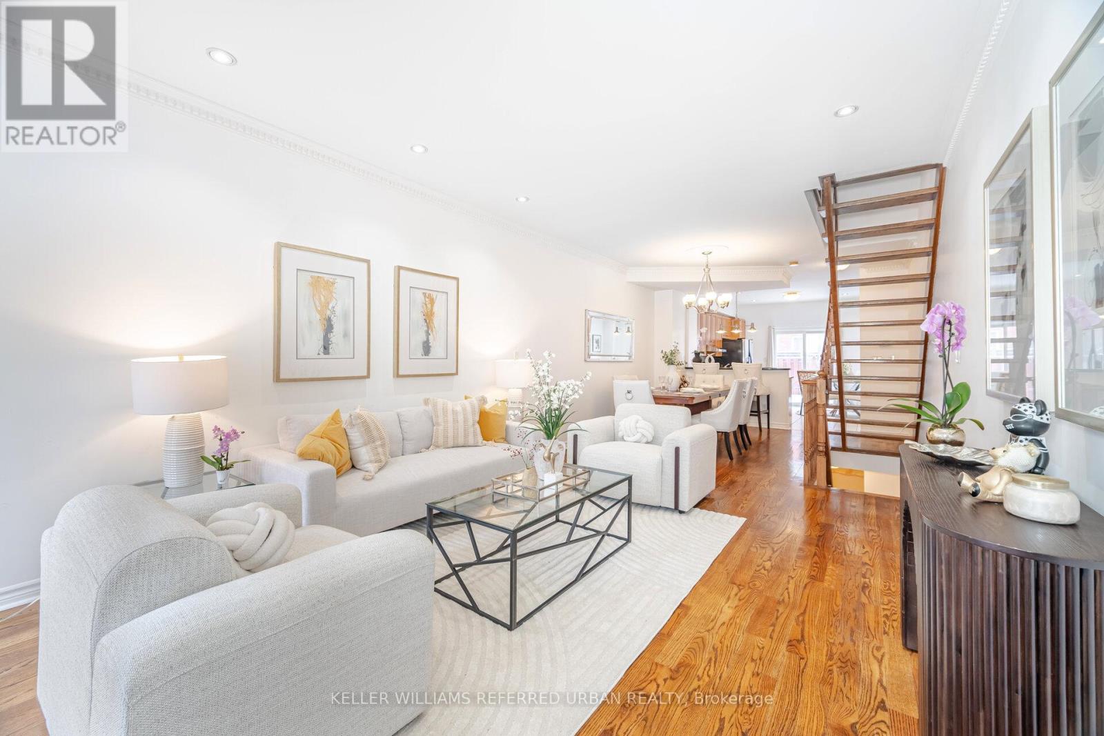 232 David Dunlap Circle, Toronto, Ontario  M3C 4C1 - Photo 3 - C12602072