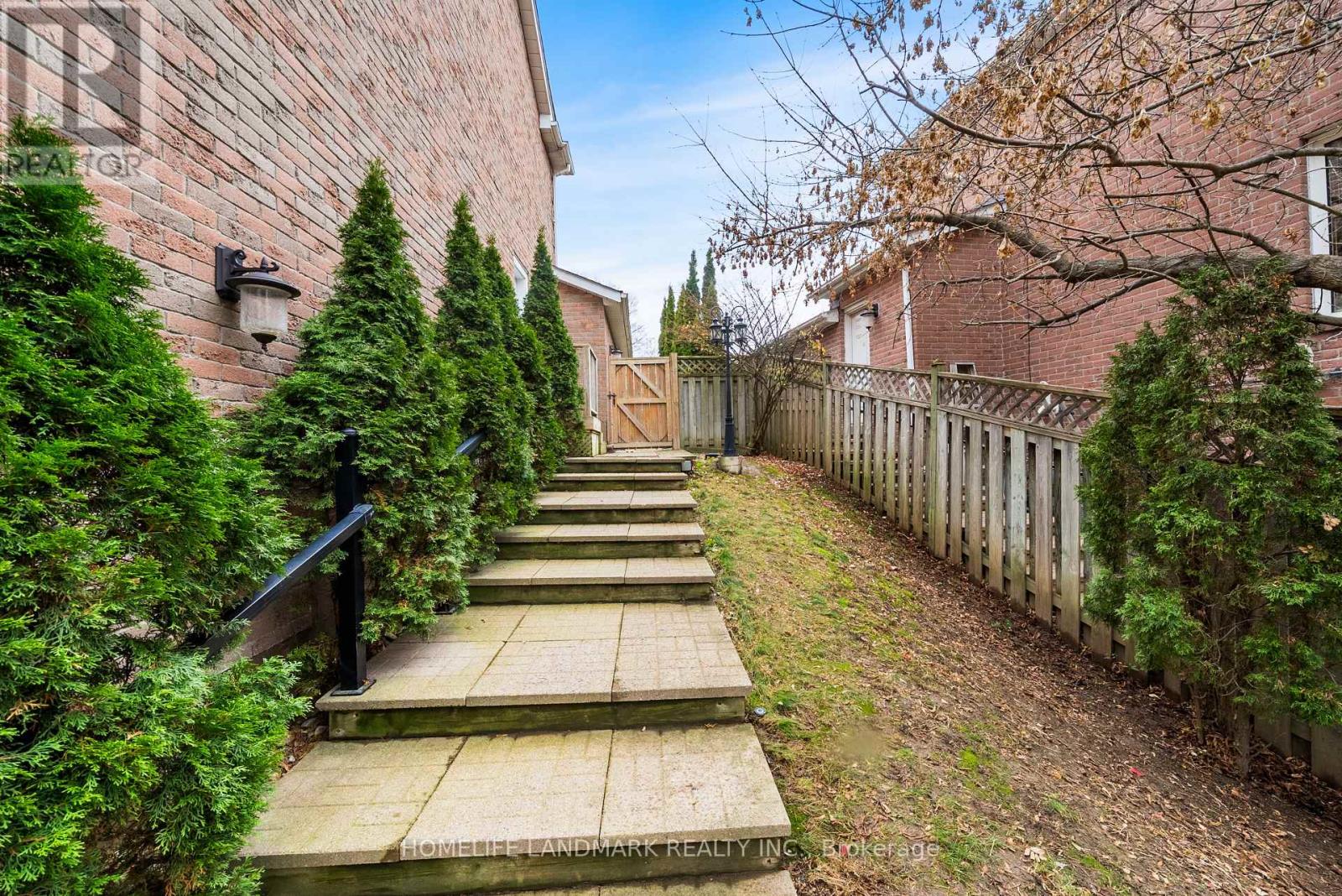 333 Rannie Road, Newmarket, Ontario  L3X 1K3 - Photo 36 - N12600178