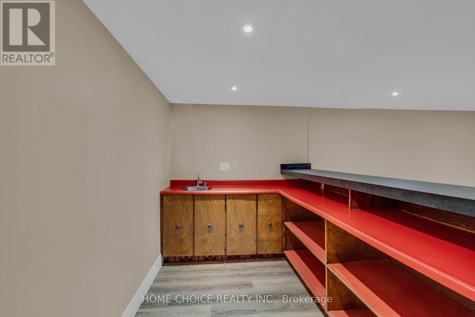 43 Golfwood Heights E, Toronto, Ontario  M9P 3L8 - Photo 33 - W12593564