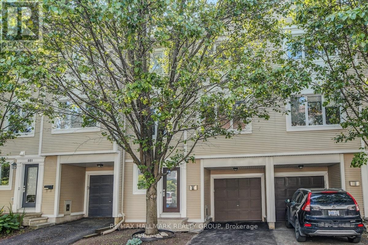 553 BURLEIGH PRIVATE, Ottawa, Ontario