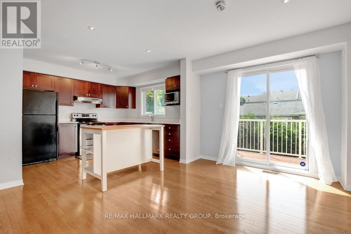 553 Burleigh Private, Ottawa, Ontario  K1J 1J9 - Photo 14 - X12391141