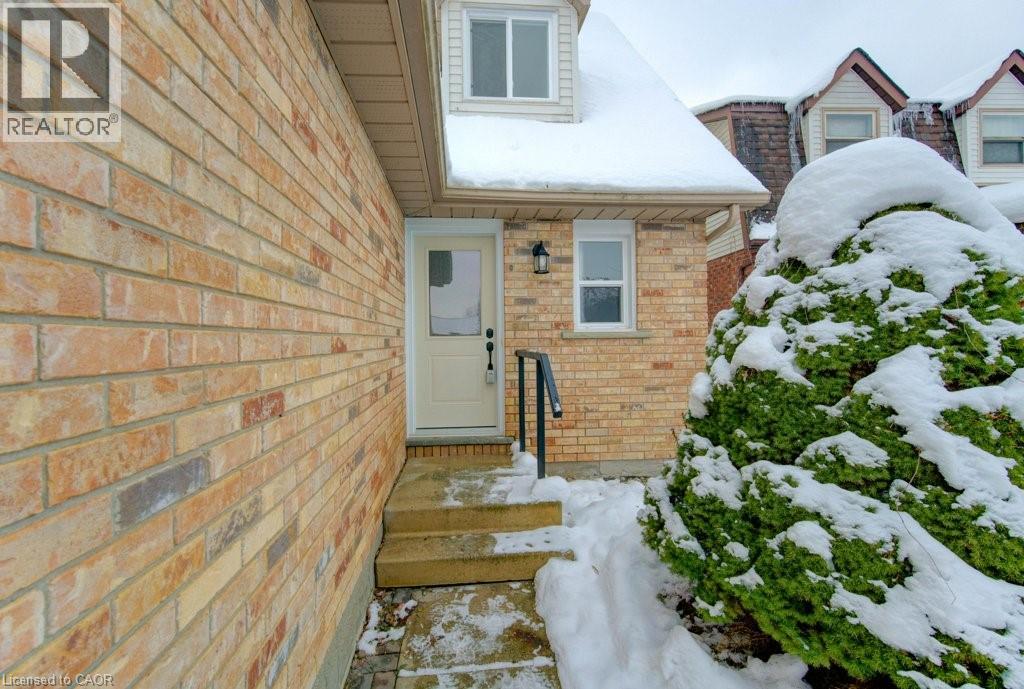 502 Misty Crescent, Kitchener, Ontario  N2B 3V6 - Photo 2 - 40791207