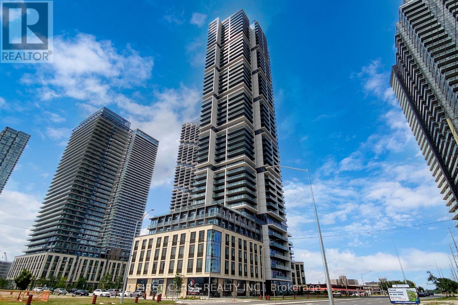 1902 - 7890 JANE STREET, Vaughan, Ontario