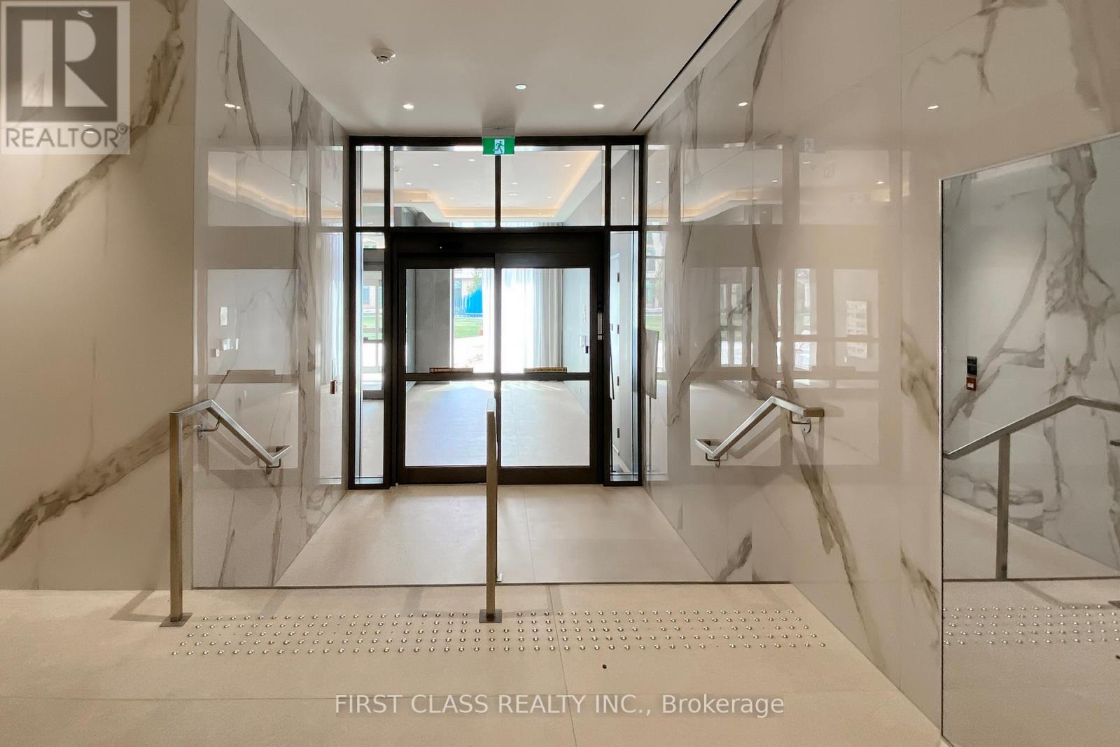 1902 - 7890 Jane Street, Vaughan, Ontario  L4K 0K9 - Photo 3 - N12601998