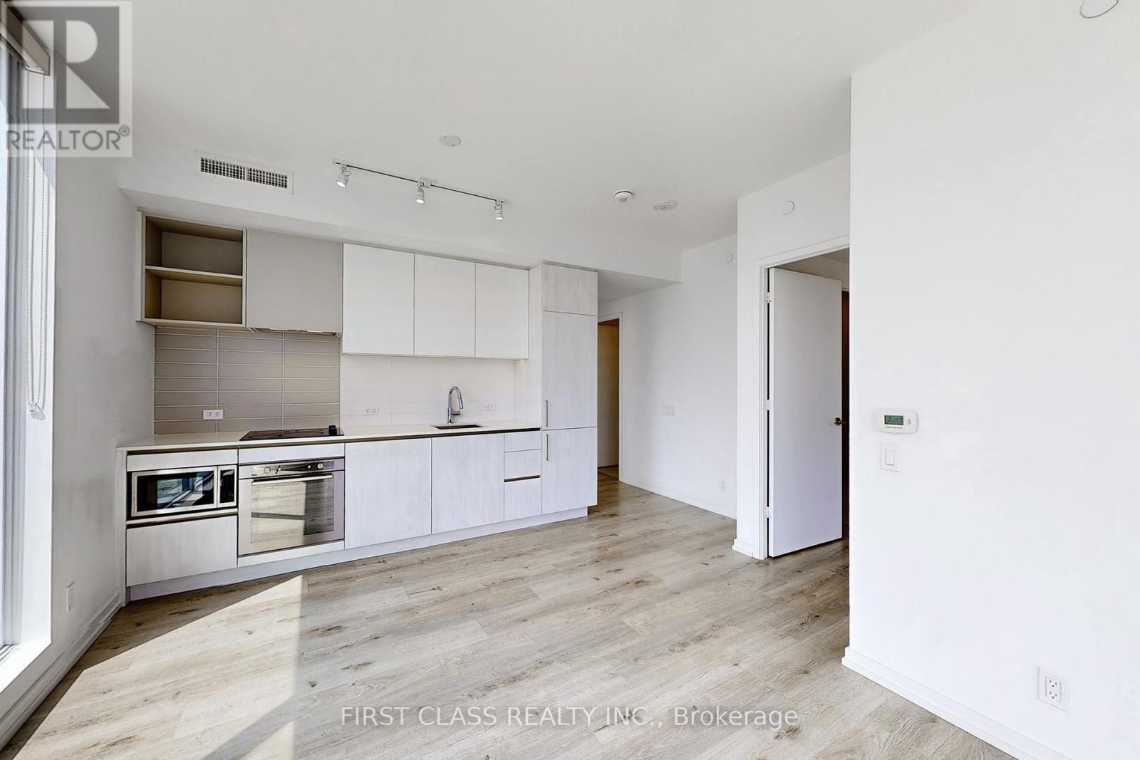 1902 - 7890 Jane Street, Vaughan, Ontario  L4K 0K9 - Photo 9 - N12601998