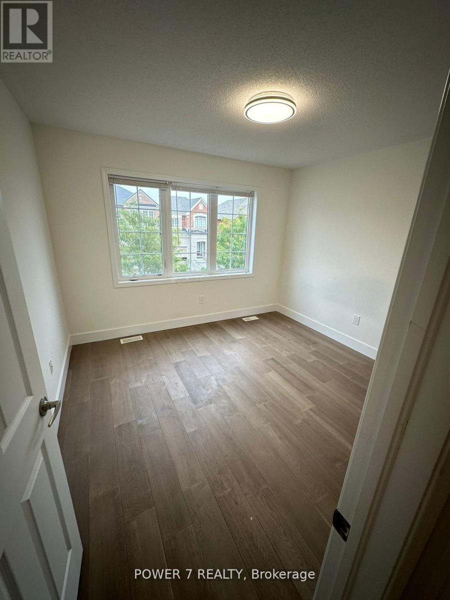 123 Major Crescent, Aurora, Ontario  L4G 0X5 - Photo 7 - N12602038