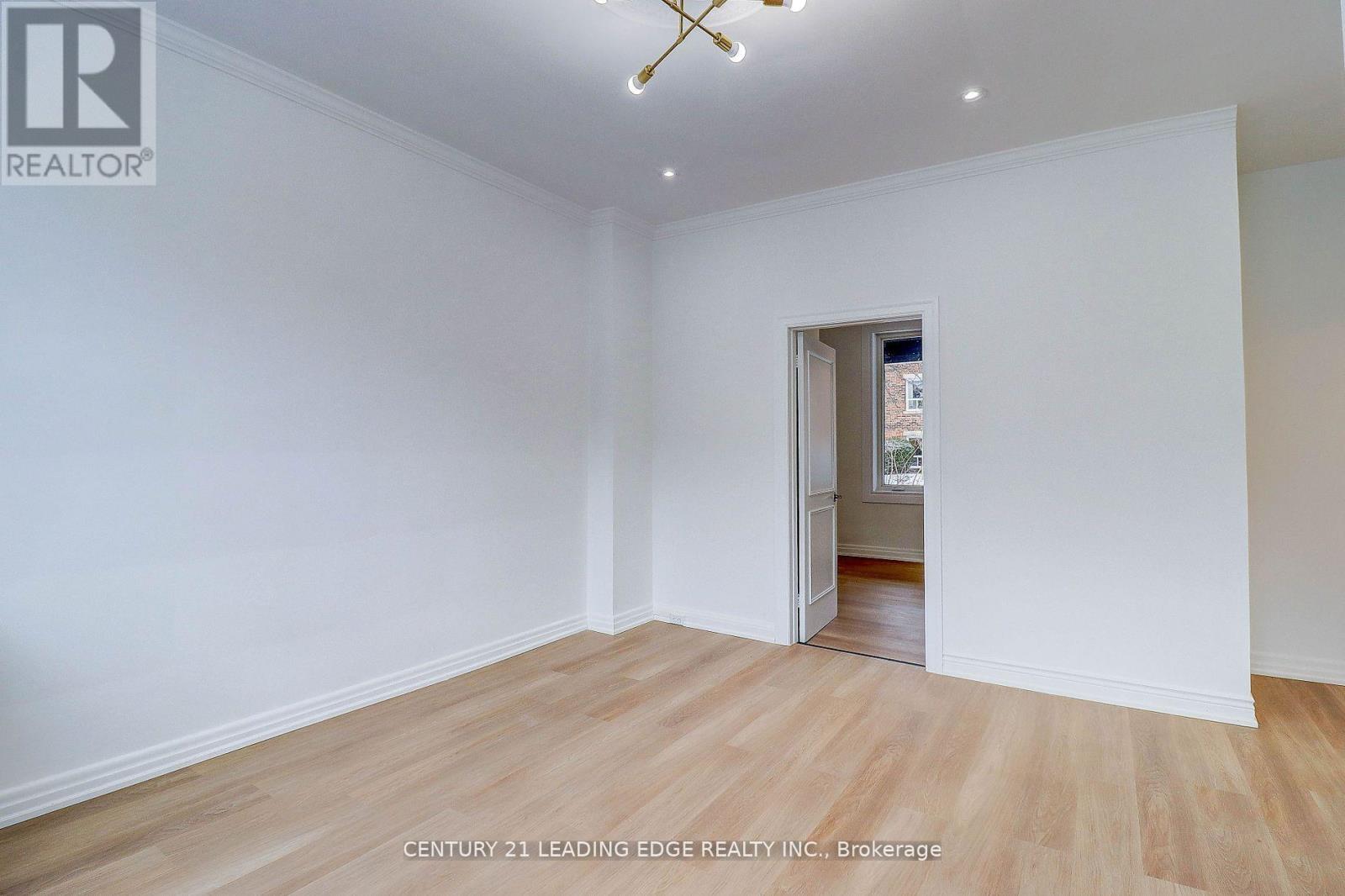 7 Ellsworth Avenue, Toronto, Ontario  M6G 2K4 - Photo 28 - C12601498