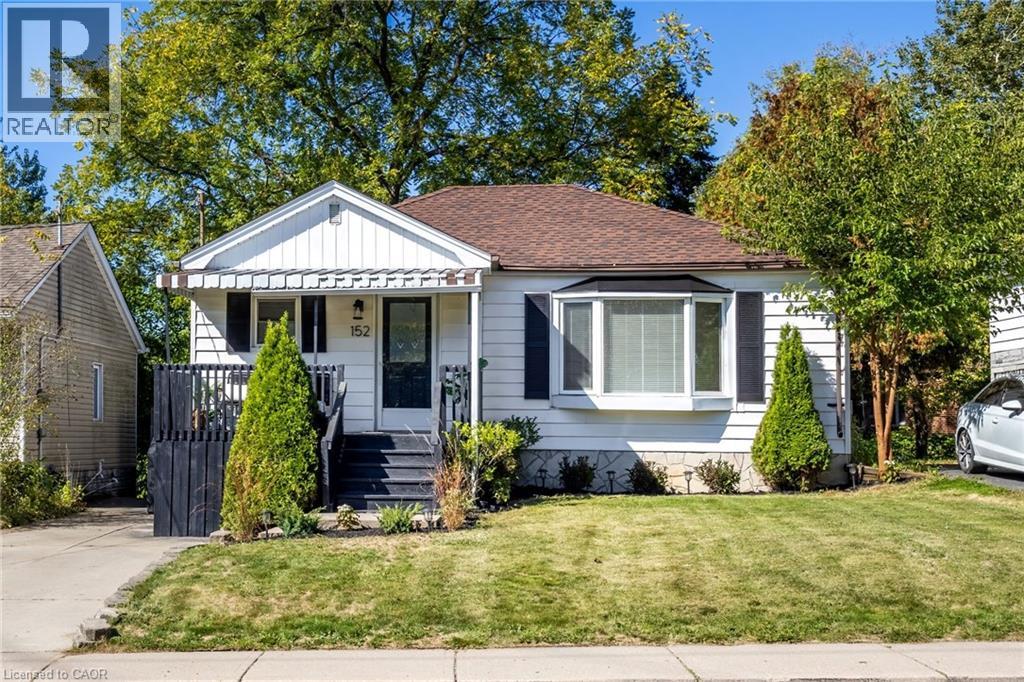 152 STROUD Road, Hamilton, Ontario