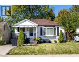 152 STROUD Road, Hamilton, Ontario