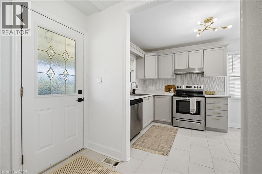 152 Stroud Road, Hamilton, Ontario  L8S 2A2 - Photo 7 - 40776519