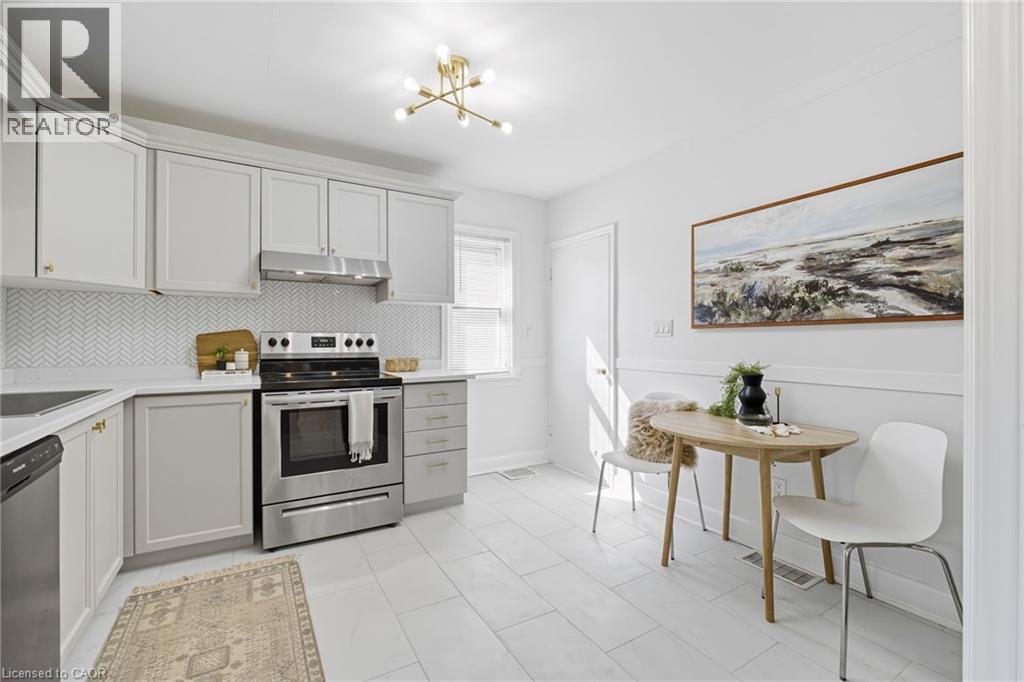 152 Stroud Road, Hamilton, Ontario  L8S 2A2 - Photo 8 - 40776519