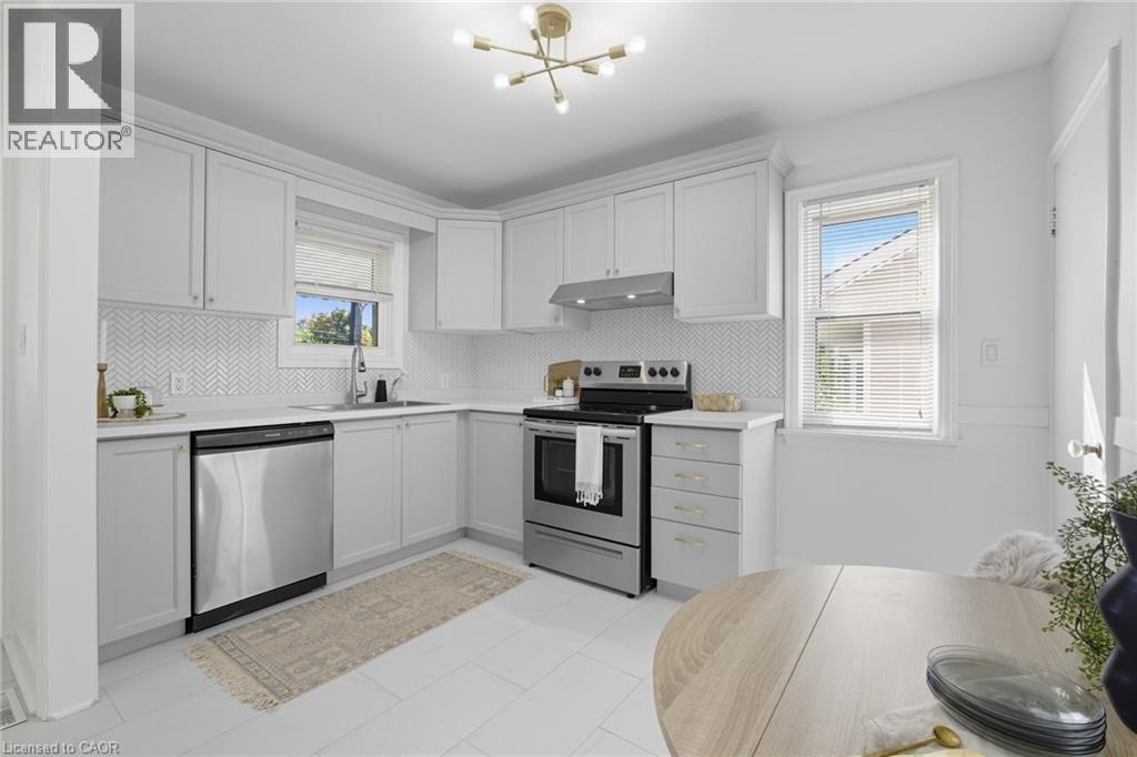 152 Stroud Road, Hamilton, Ontario  L8S 2A2 - Photo 11 - 40776519