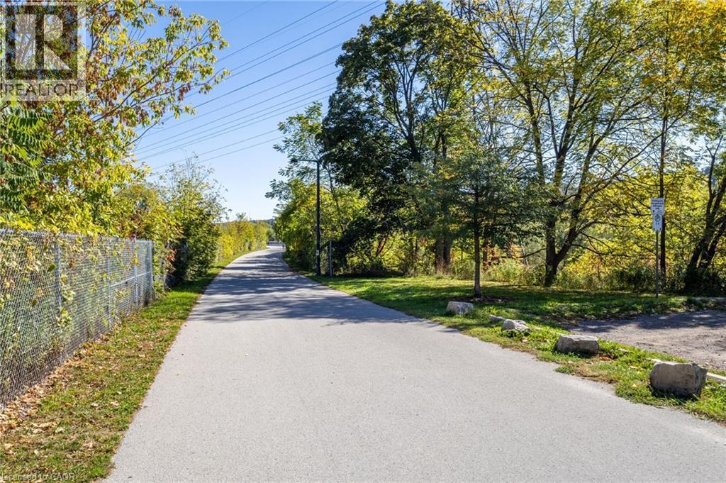 152 Stroud Road, Hamilton, Ontario  L8S 2A2 - Photo 34 - 40776519