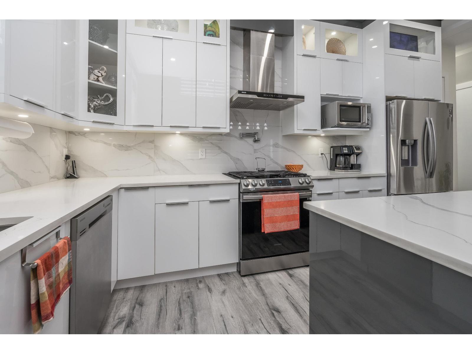 36739 Dianne Brook Avenue, Abbotsford, British Columbia V3G 0H4 - Photo 7 - R3072047