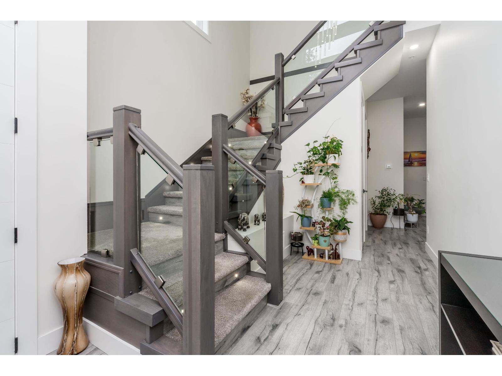 36739 Dianne Brook Avenue, Abbotsford, British Columbia V3G 0H4 - Photo 4 - R3072047