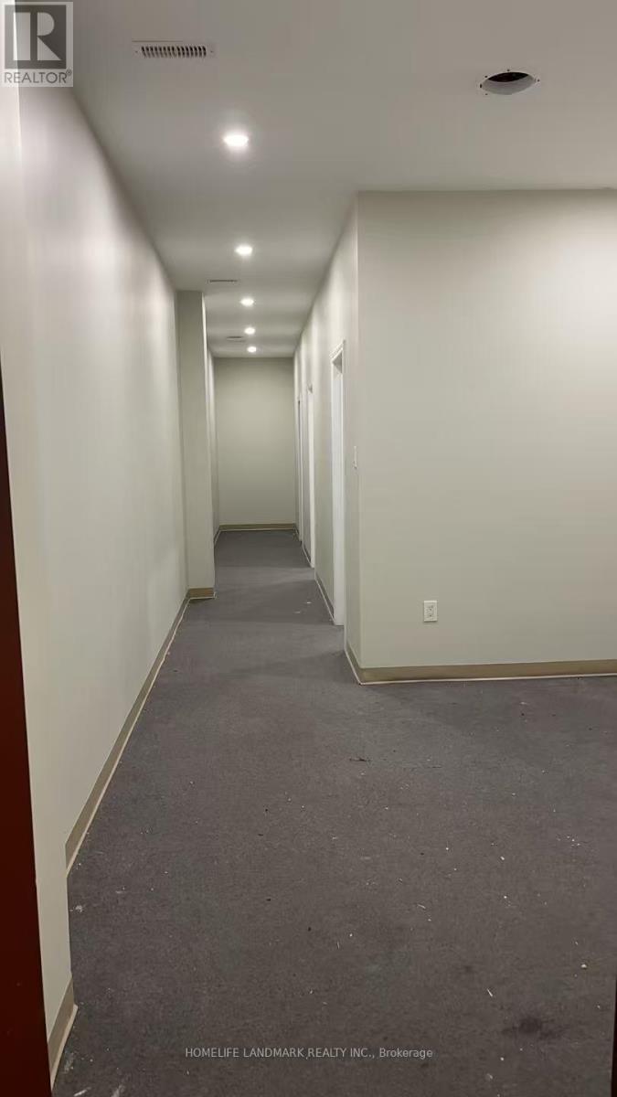 2nd Floor - 940 Sheldon Court, Burlington, Ontario  L7L 5K6 - Photo 11 - W12601986