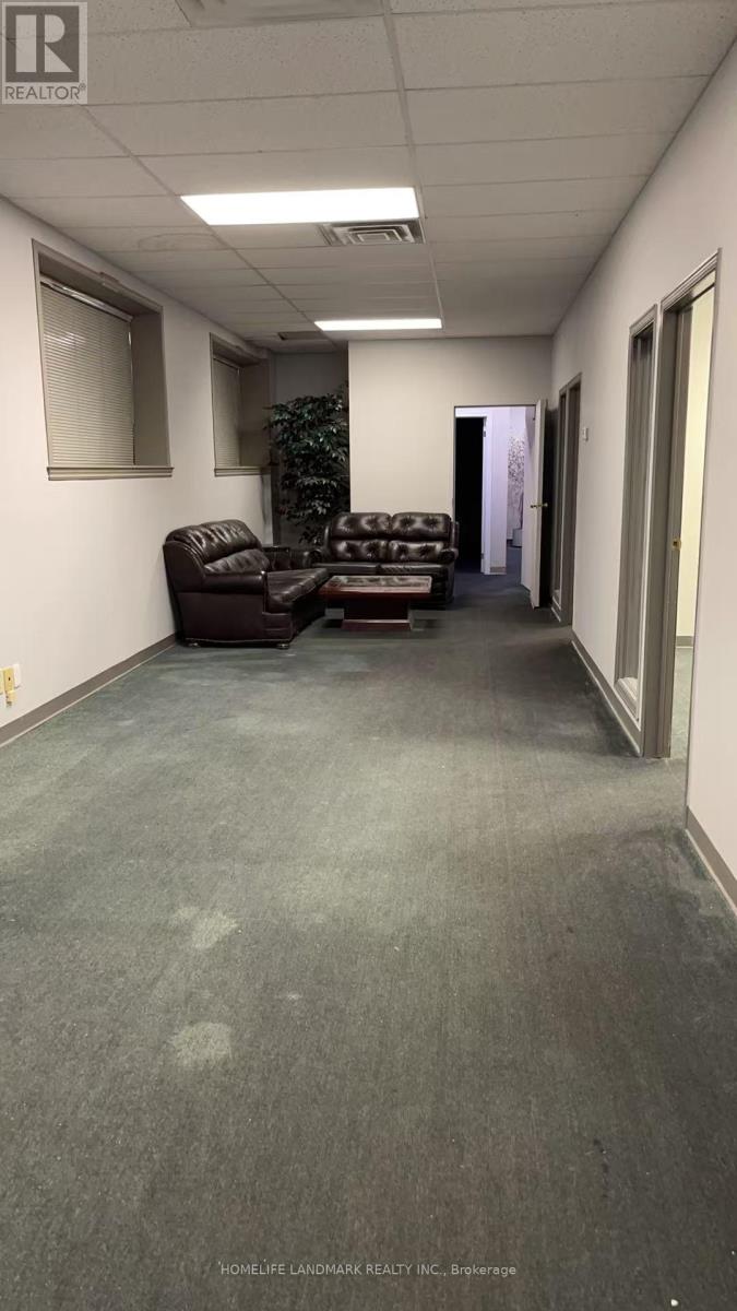 2nd Floor - 940 Sheldon Court, Burlington, Ontario  L7L 5K6 - Photo 13 - W12601986