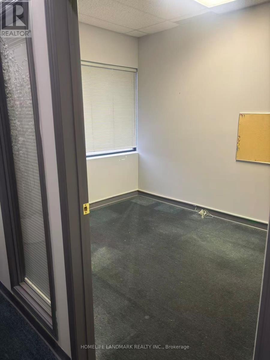 2nd Floor - 940 Sheldon Court, Burlington, Ontario  L7L 5K6 - Photo 16 - W12601986