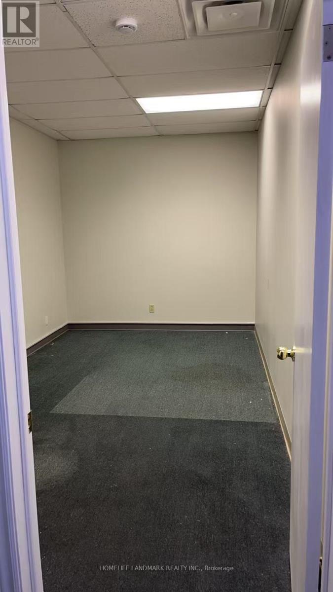 2nd Floor - 940 Sheldon Court, Burlington, Ontario  L7L 5K6 - Photo 7 - W12601986