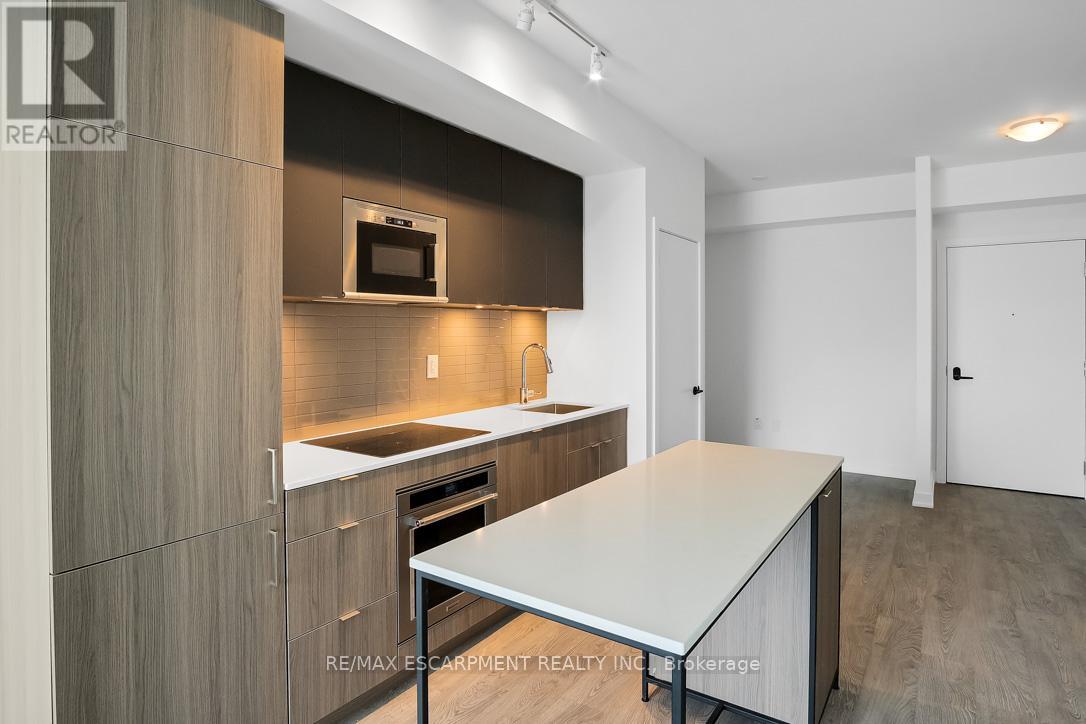 1203 - 220 Missinnihe Way, Mississauga, Ontario  L5H 0A9 - Photo 14 - W12602030