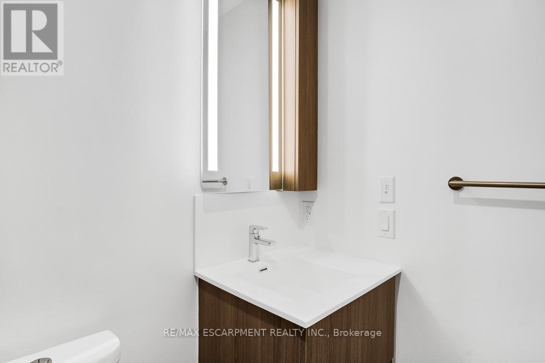 1203 - 220 Missinnihe Way, Mississauga, Ontario  L5H 0A9 - Photo 28 - W12602030