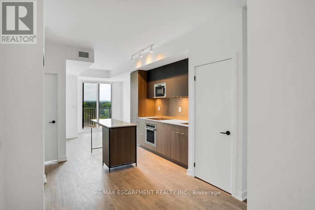 1203 - 220 Missinnihe Way, Mississauga, Ontario  L5H 0A9 - Photo 9 - W12602030