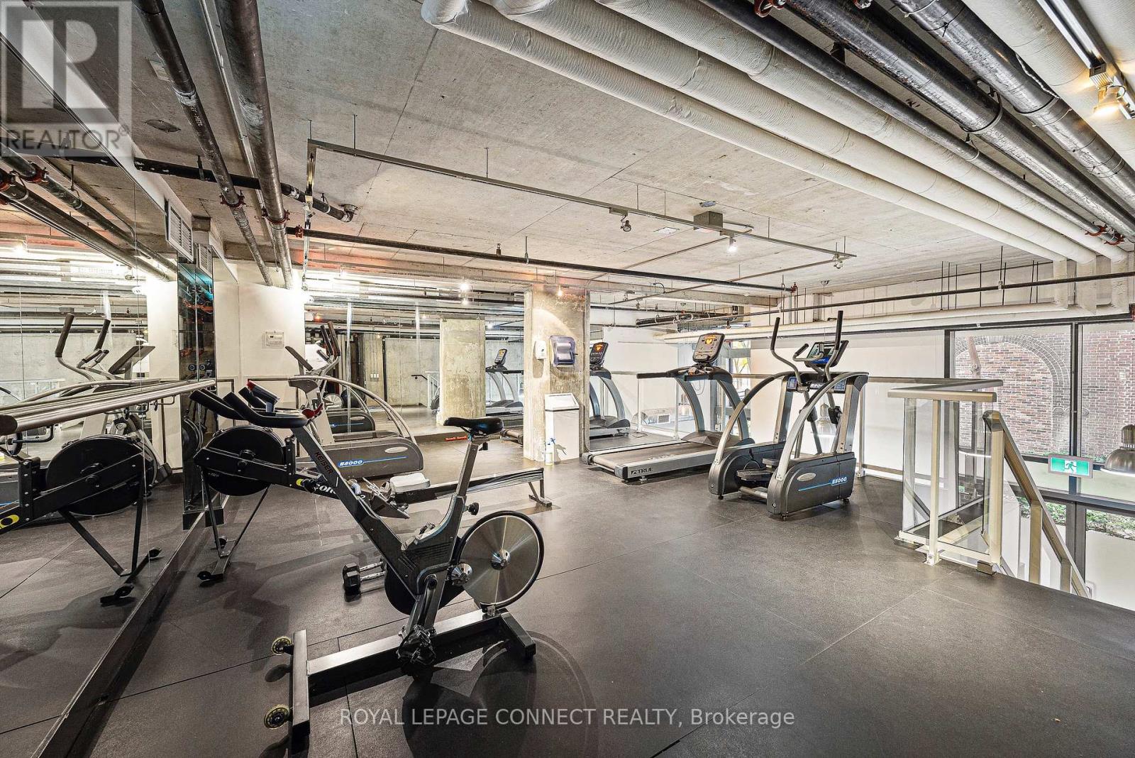 304 - 363 Sorauren Avenue, Toronto, Ontario  M6R 3C1 - Photo 27 - W12602040