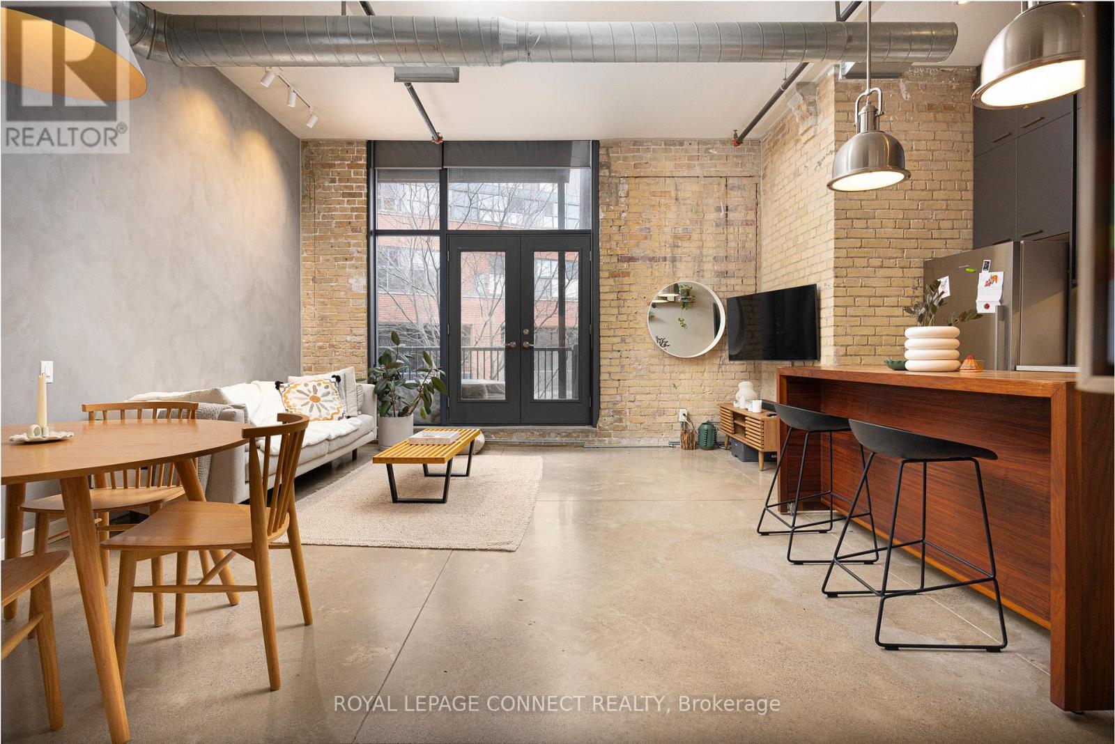 304 - 363 Sorauren Avenue, Toronto, Ontario  M6R 3C1 - Photo 3 - W12602040