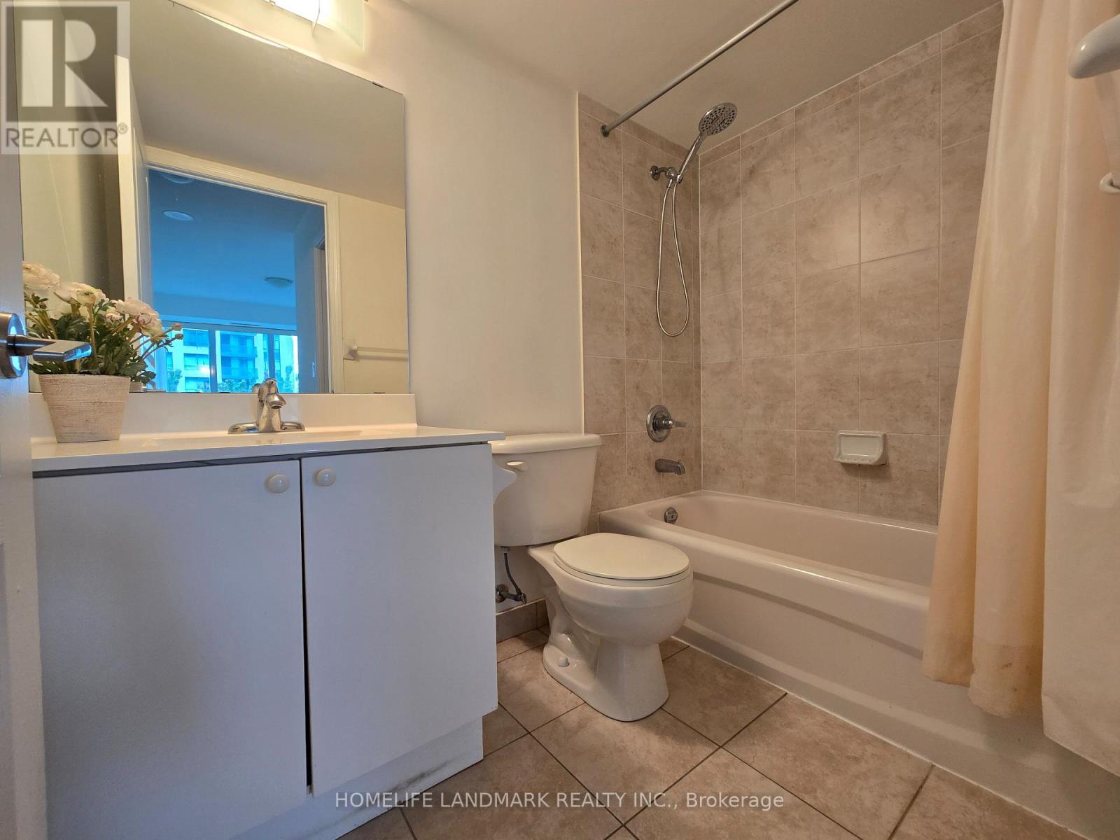 301 - 55 South Town Centre Boulevard, Markham, Ontario  L6G 0B1 - Photo 18 - N12430967