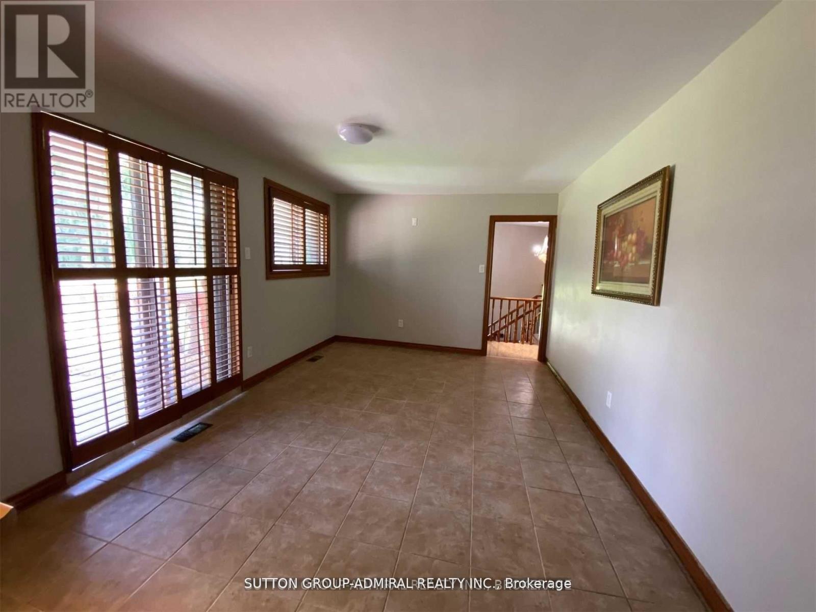 10623 Clarkway Drive, Brampton, Ontario L6P 0W2 - Photo 11 - W12505428