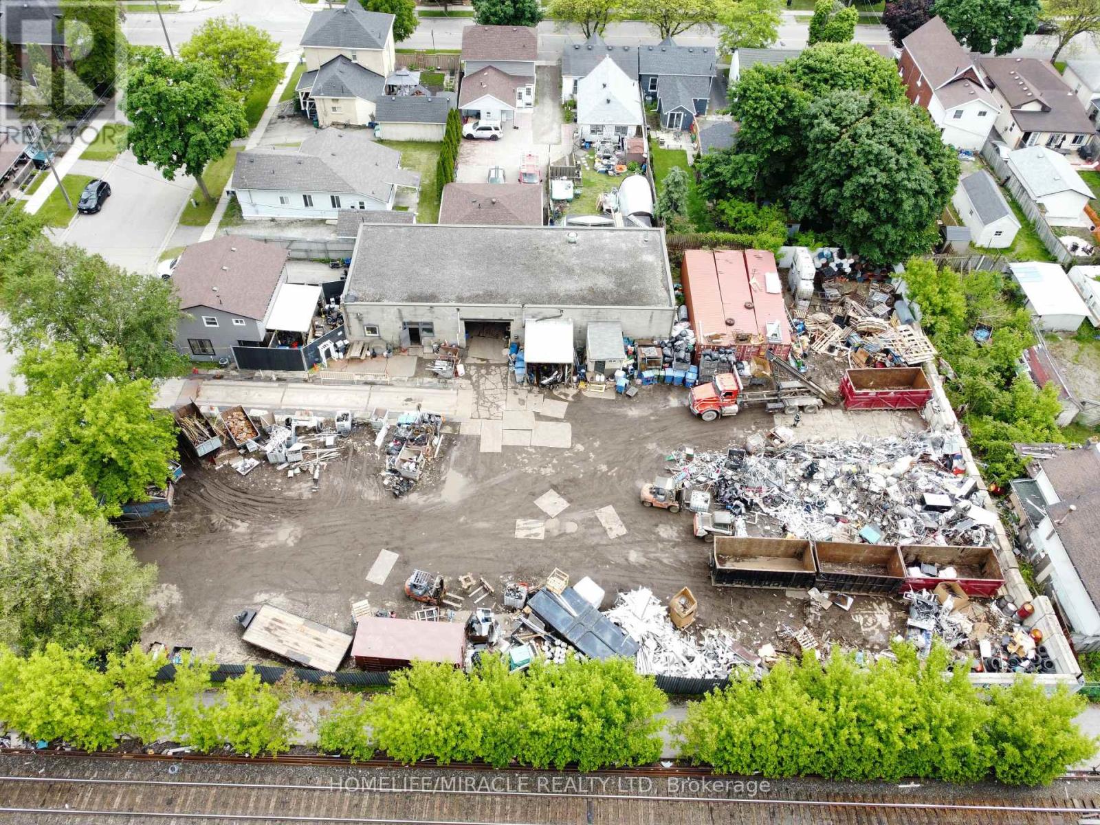 142 Charlotte Street, Brant, Ontario  N3T 2X8 - Photo 5 - X12602002