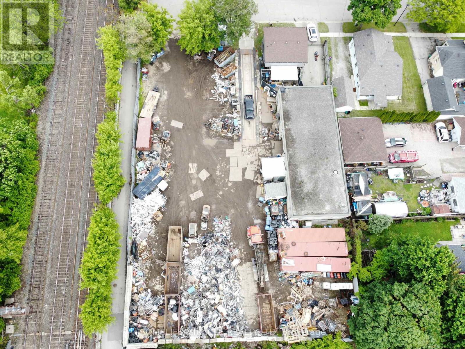 142 Charlotte Street, Brant, Ontario  N3T 2X8 - Photo 6 - X12602002