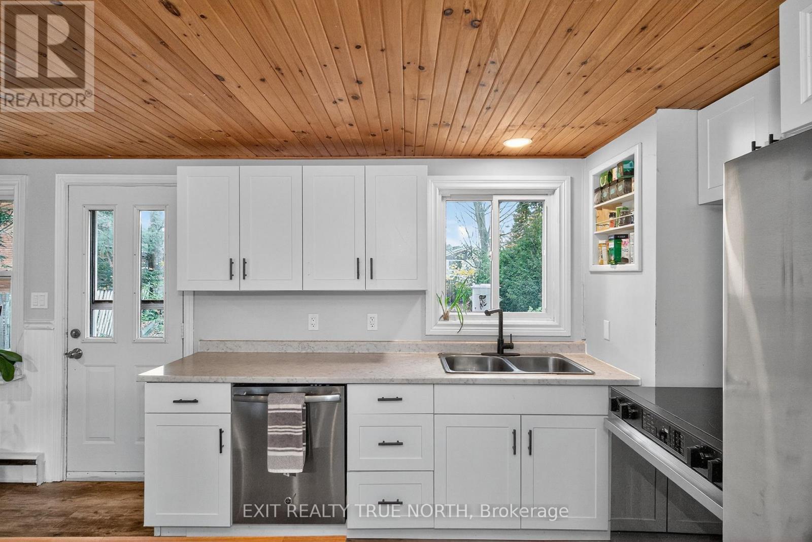 152 Holditch Street, Bracebridge, Ontario  P1L 1E9 - Photo 11 - X12602012