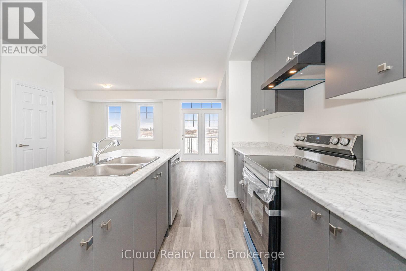 53 Stanley Avenue, Haldimand, Ontario  N3W 0J5 - Photo 15 - X12602014