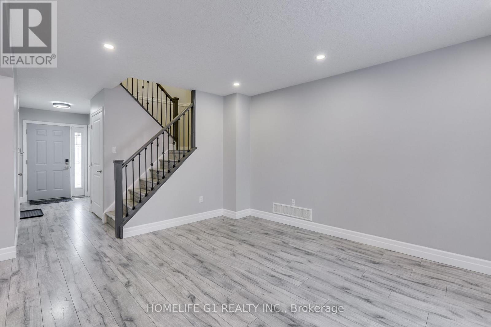 252 Martinet Avenue, London East, Ontario  N5V 4B2 - Photo 9 - X12602016