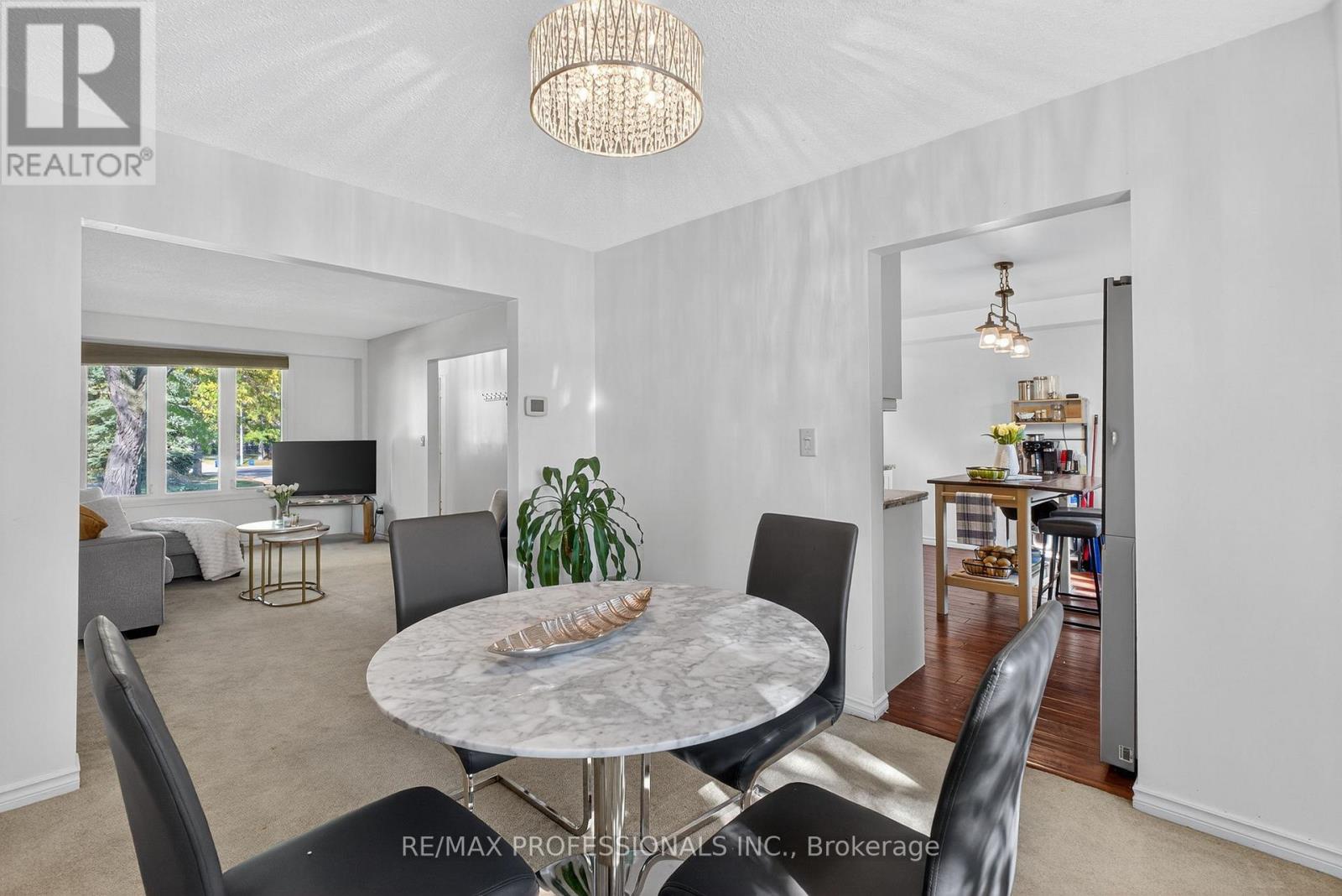 19 Salina Place, Hamilton, Ontario  L8G 4L4 - Photo 15 - X12602066