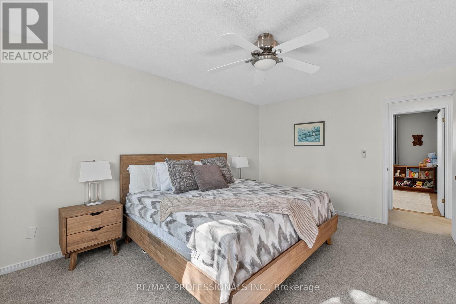 19 Salina Place, Hamilton, Ontario  L8G 4L4 - Photo 25 - X12602066