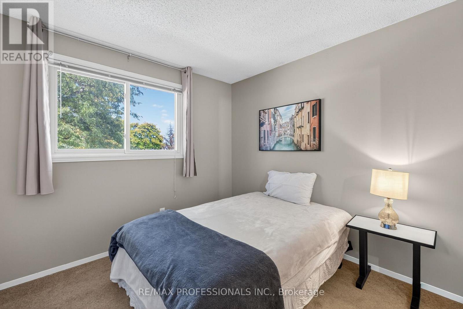 19 Salina Place, Hamilton, Ontario  L8G 4L4 - Photo 30 - X12602066