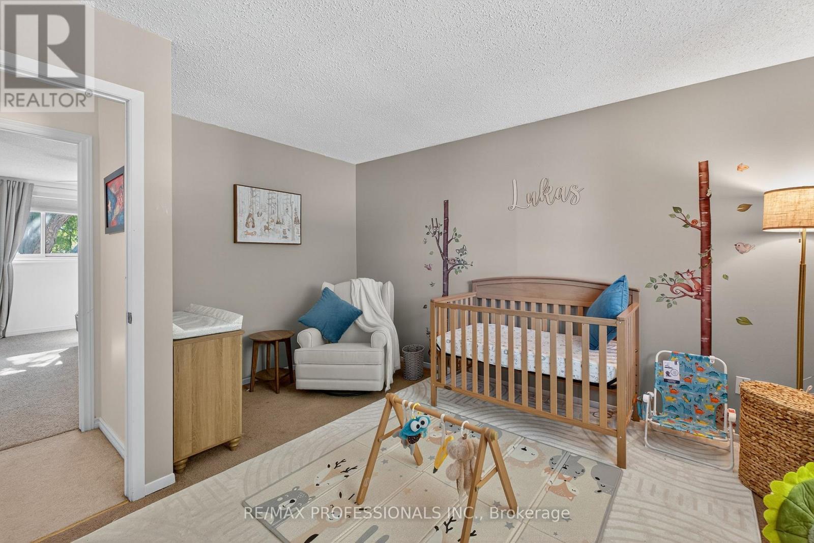 19 Salina Place, Hamilton, Ontario  L8G 4L4 - Photo 33 - X12602066