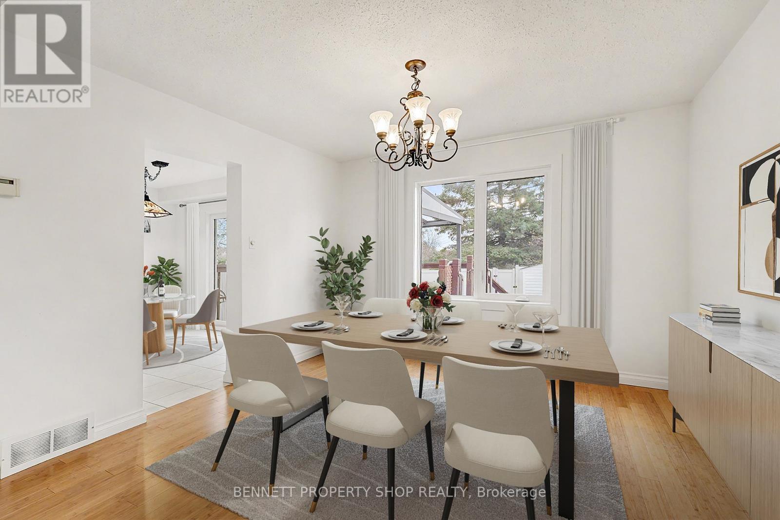 18 Shetland Way, Ottawa, Ontario  K2M 1R9 - Photo 4 - X12598234