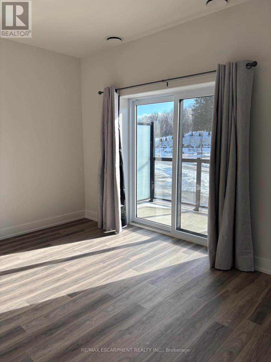 211 - 1100 Lackner Place, Kitchener, Ontario  N2A 4G3 - Photo 4 - X12602080