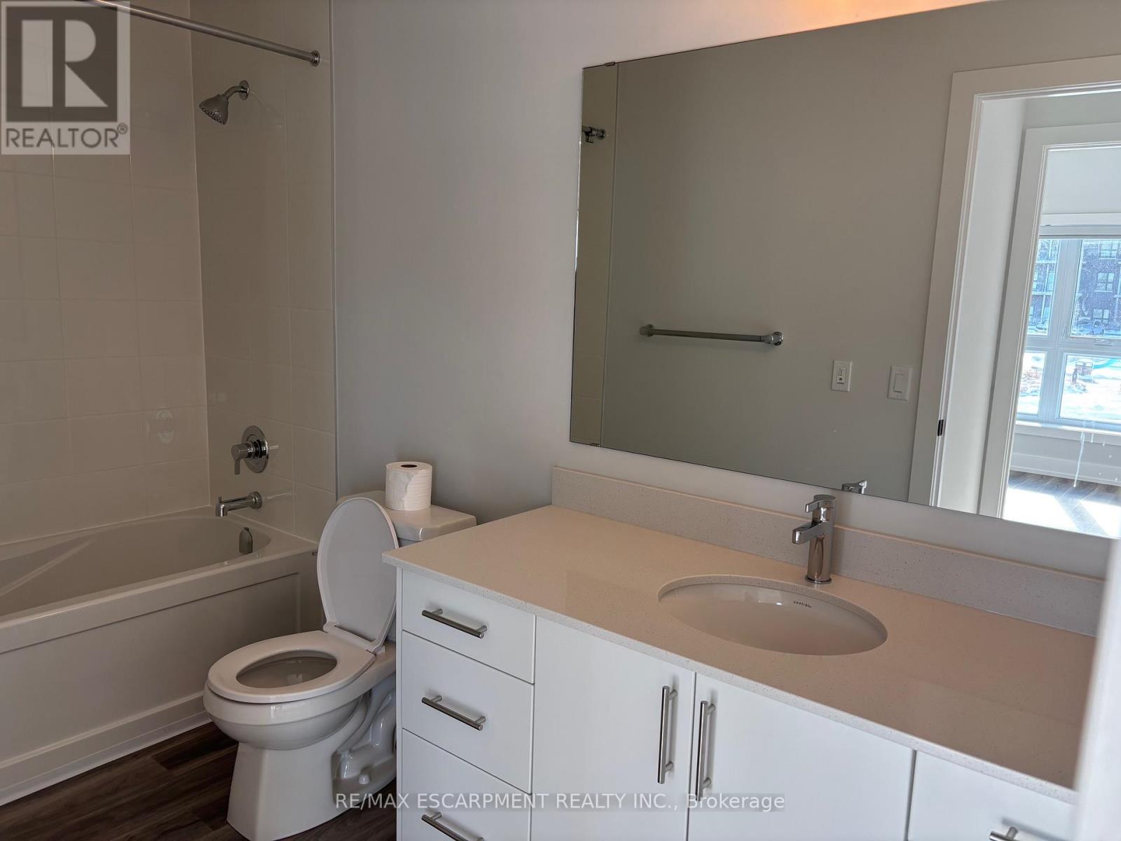 211 - 1100 Lackner Place, Kitchener, Ontario  N2A 4G3 - Photo 7 - X12602080