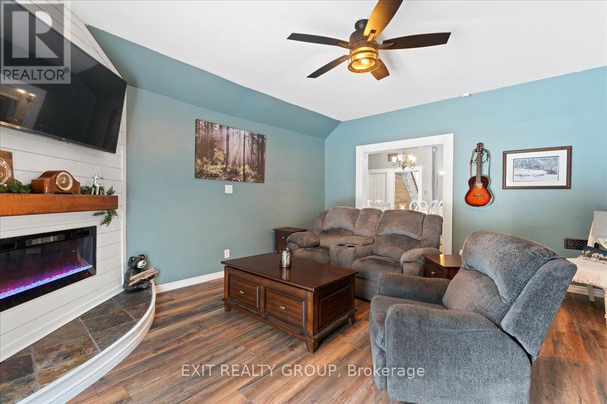 391 Thomas Street, Deseronto, Ontario  K0K 1X0 - Photo 8 - X12602090