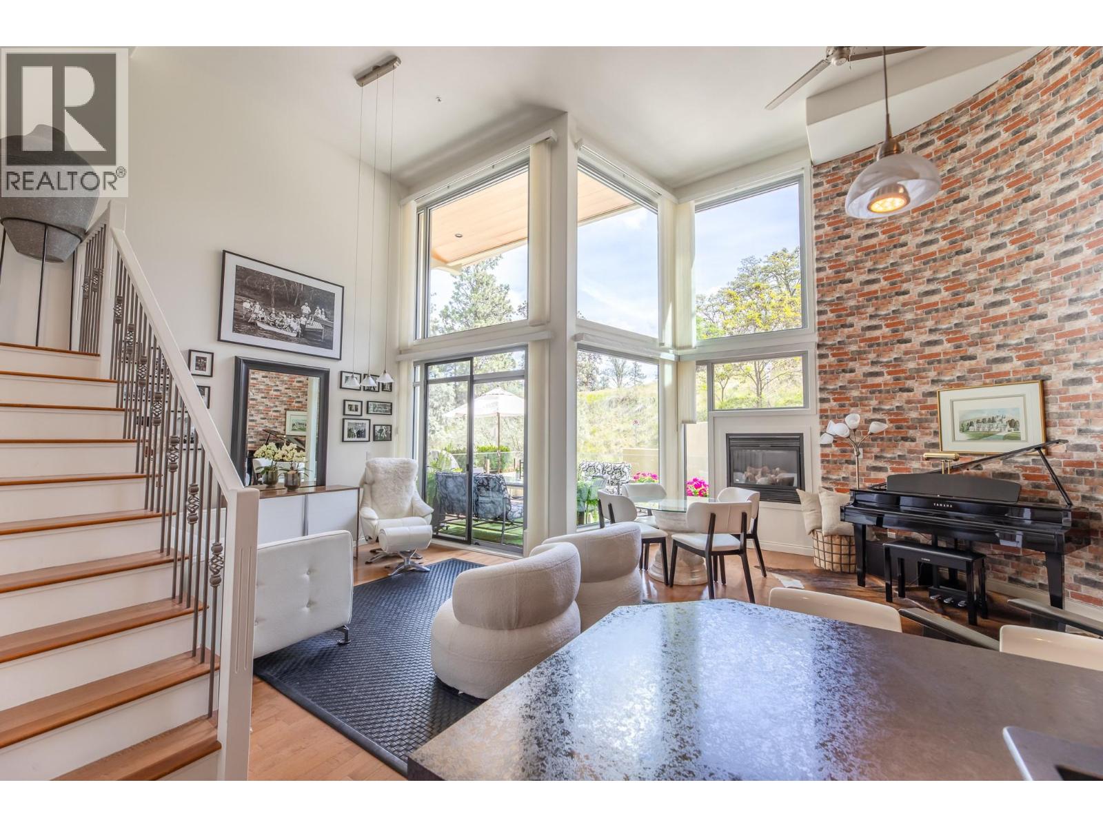 250 Marina Way Unit# 208, Penticton, British Columbia V2A 1H4 - Photo 4 - 10370646